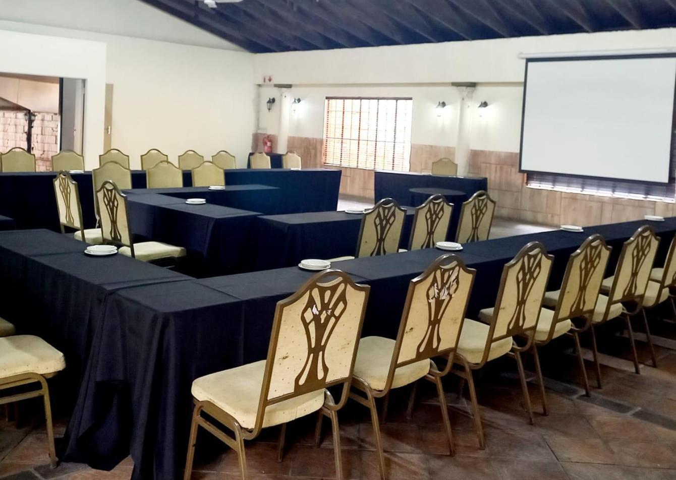 Готель Midrand Conference Centre Екстер'єр фото